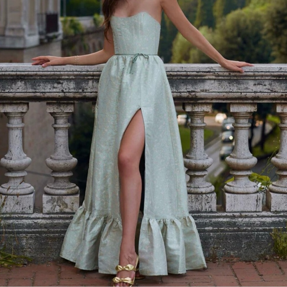 V. Chapman Charlotte Dress in Sage Dutchess